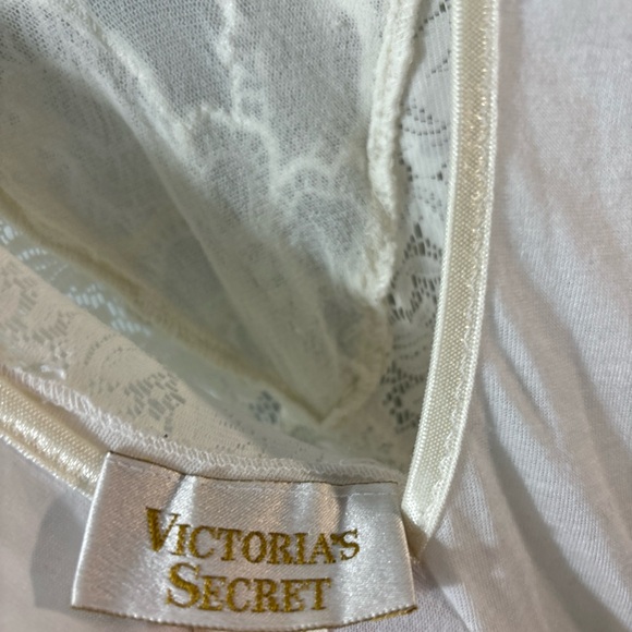 Vintage Victoria’s Secret 80s/early 90s ivory white nightgown with lace. Small - Picture 8 of 10